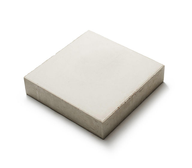 Våtpressad betongplatta Klara i naturvit;350×350×80 mm – produktfoto.
