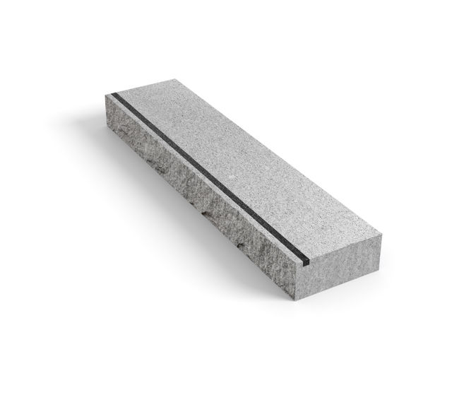Blocksteg i granit;Porto grå;1500x350x150 mm;med infräst kontrastmarkering.