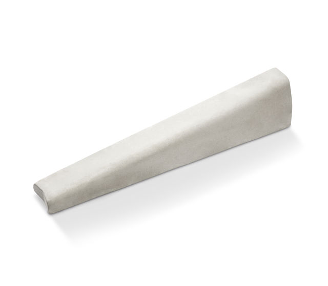 Produktbild på kantstödet G-Stöd;modell D9-4 mot vit bakgrund